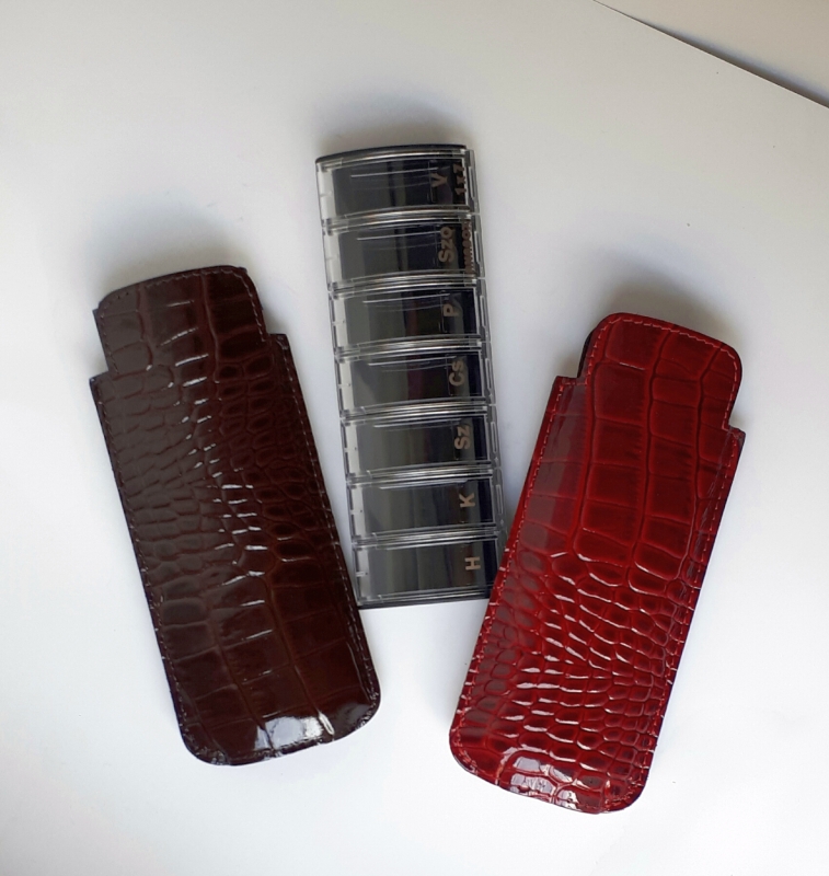 gyóygszeradagoló anabox bőrtokos heti.jpg